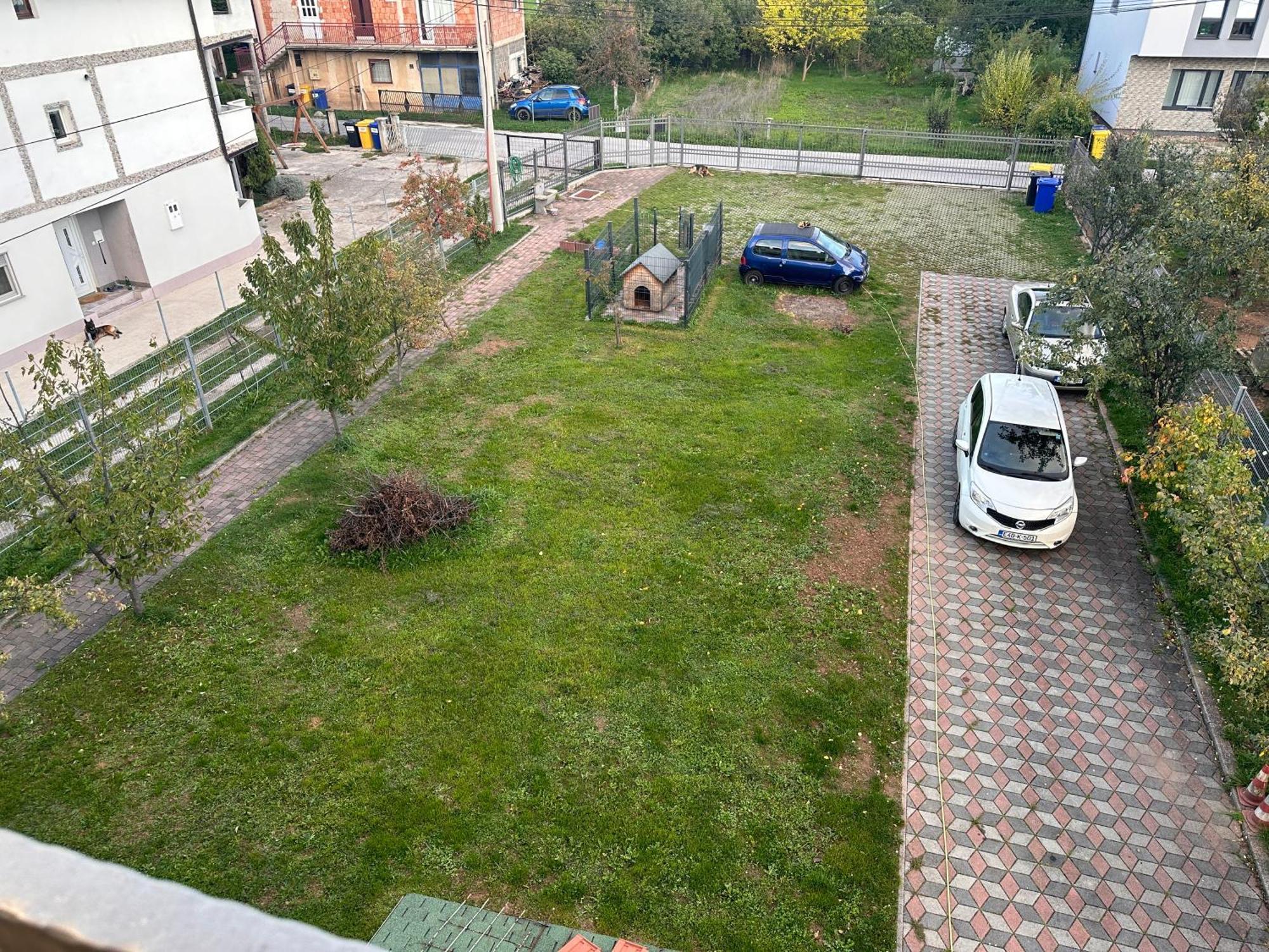 Rooms Near The Airport SJJ Esterno foto