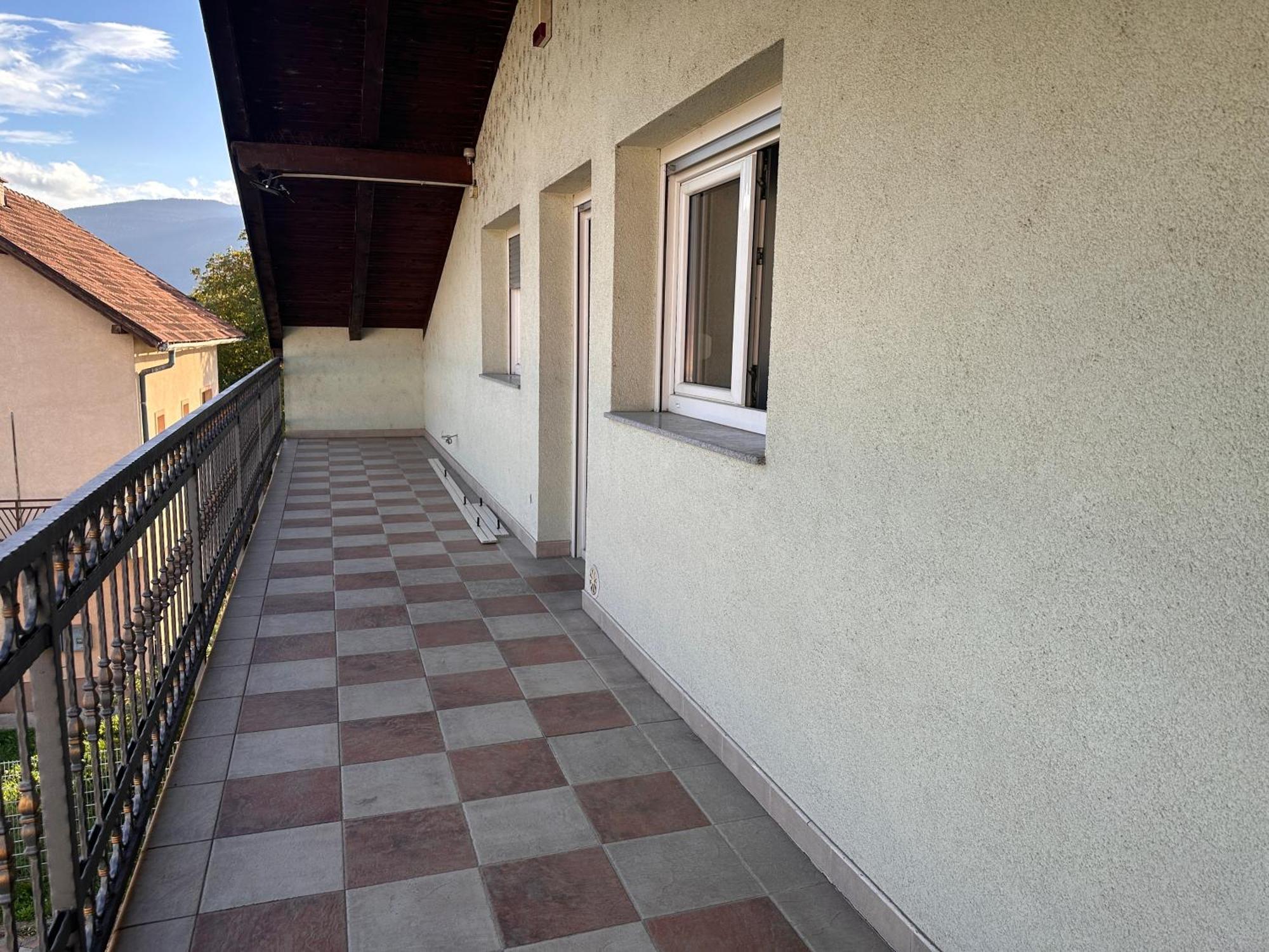 Rooms Near The Airport SJJ Esterno foto