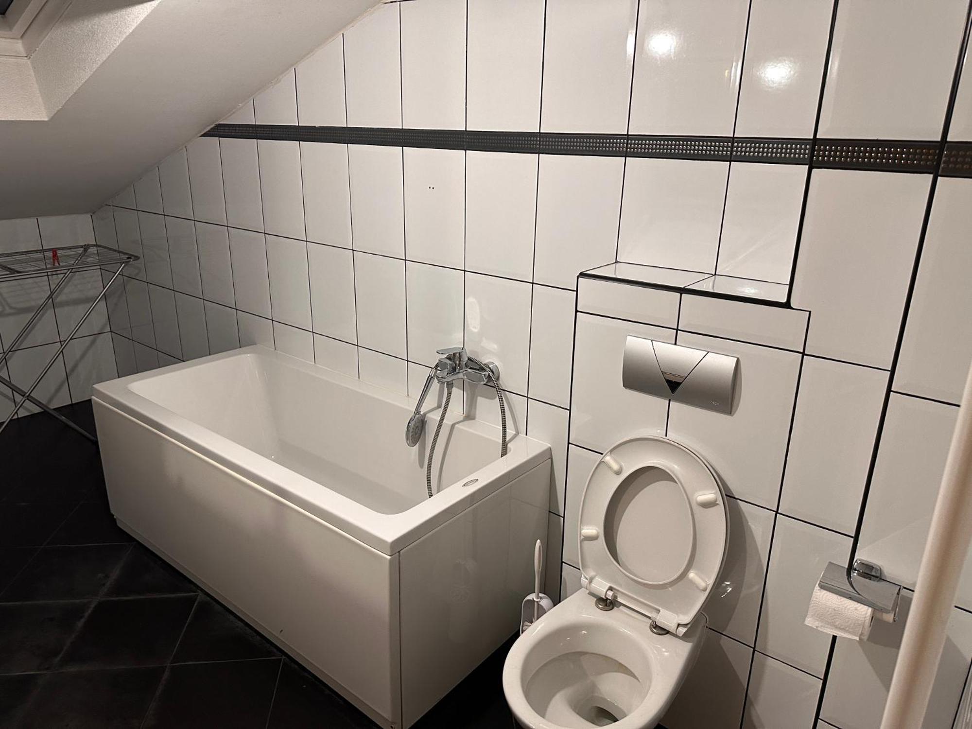Rooms Near The Airport SJJ Esterno foto
