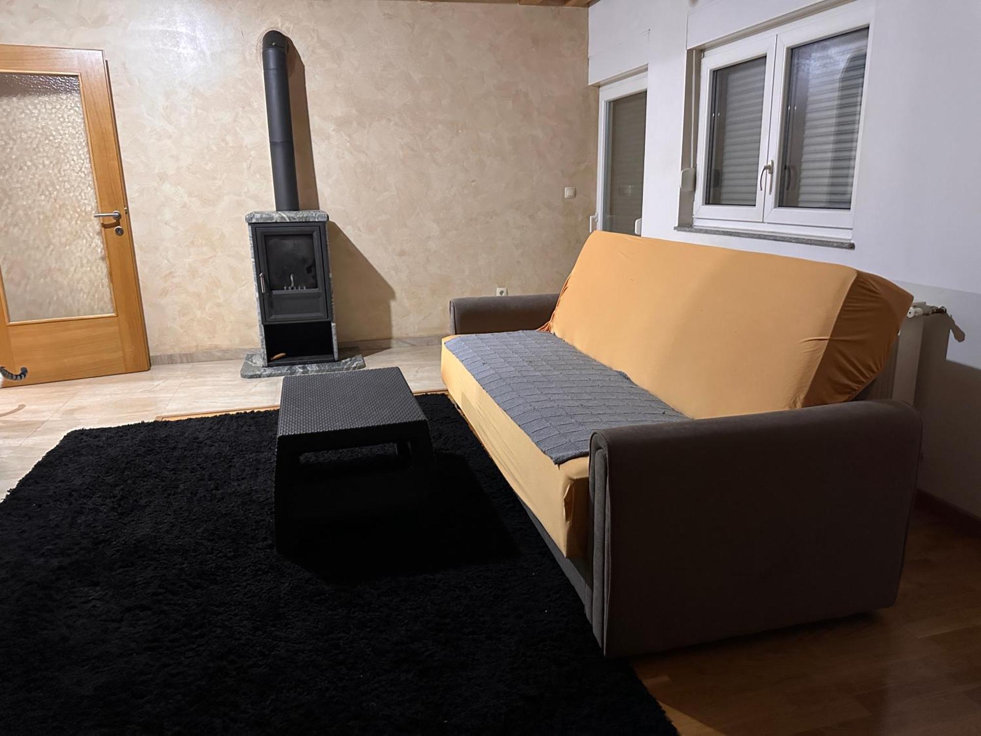 Rooms Near The Airport SJJ Esterno foto