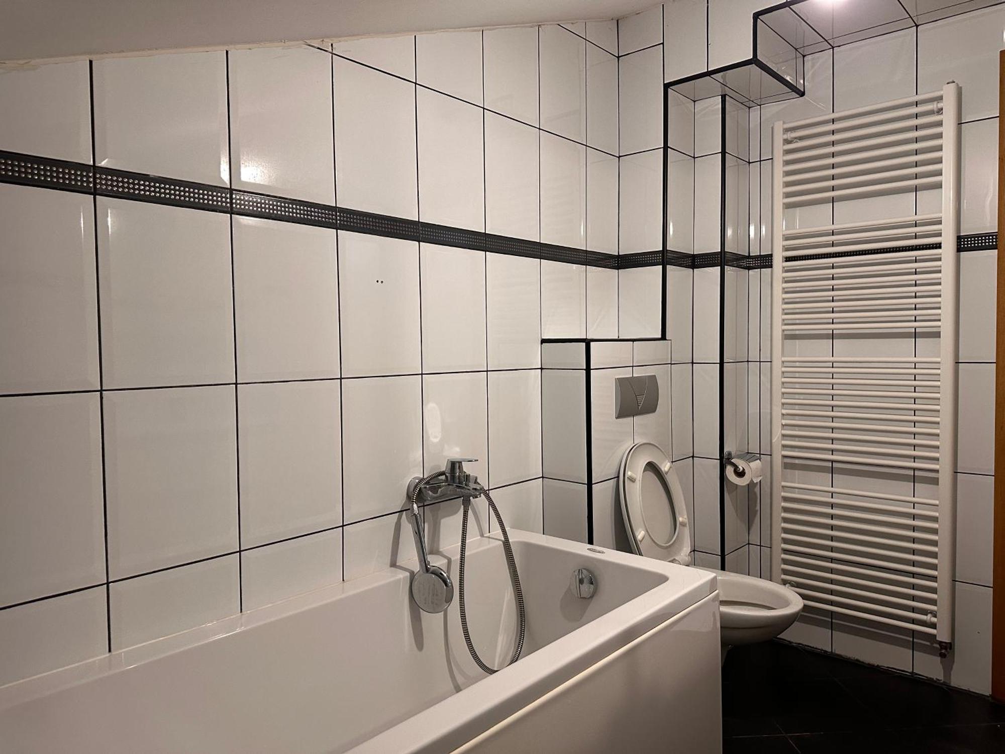 Rooms Near The Airport SJJ Esterno foto