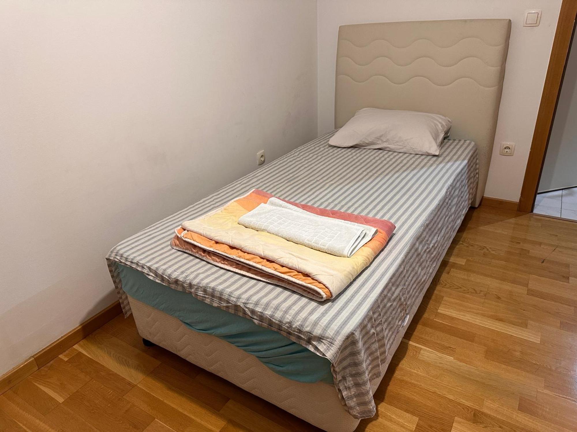 Rooms Near The Airport SJJ Esterno foto